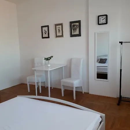 Apartman Dunja Ns 2 Novi Sad Exterior photo