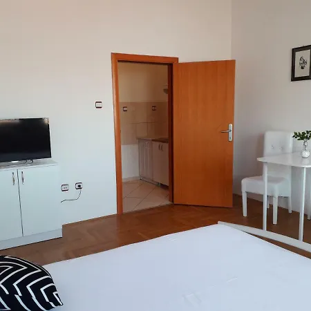Apartman Dunja Ns 2 Novi Sad Exterior photo