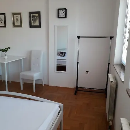 Apartman Dunja Ns 2 Novi Sad Exterior photo