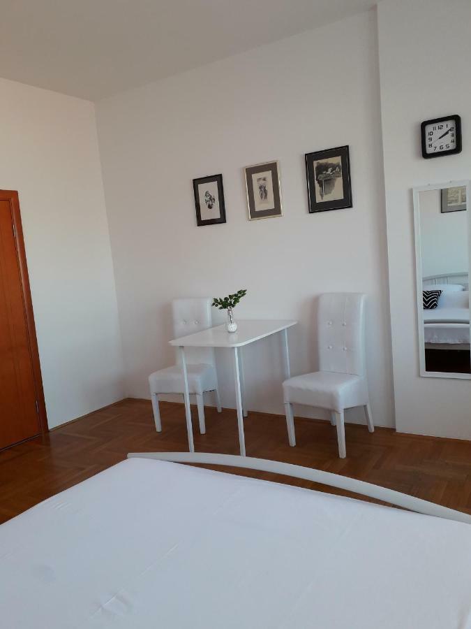 Apartment Dunja Ns 2 *