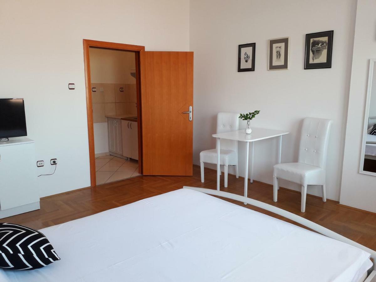 Dunja Ns 2 * Novi Sad